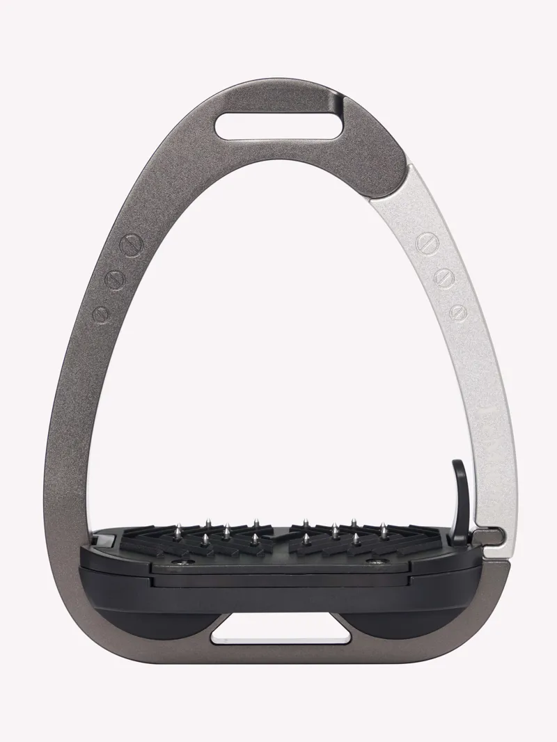 LeMieux Vector Balance Stirrup - CARBON / SILVER - One Size-3